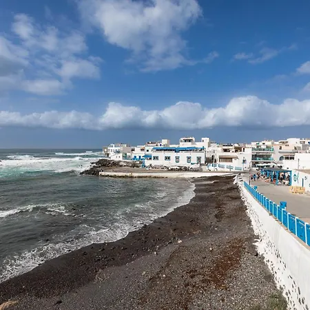 Star By Nicolet El Cotillo (Fuerteventura)